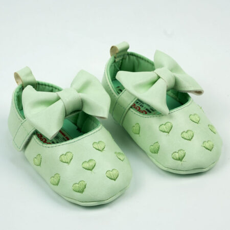 پاپوش کودک دخترانه طرح چرم قلبی