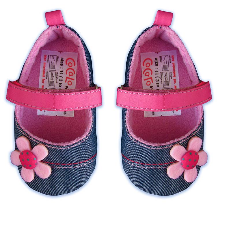 پاپوش کودک دخترانه طرح جین گلدار